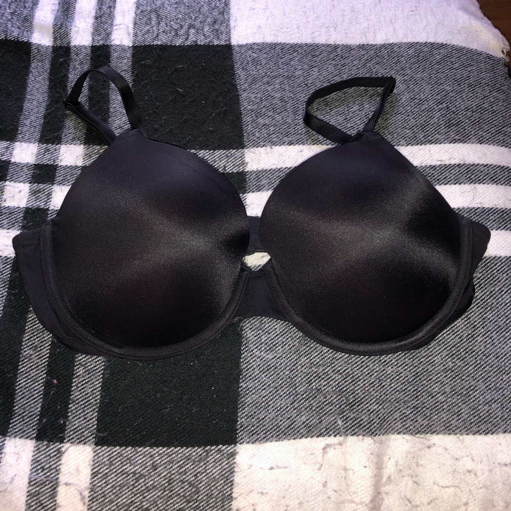 Lightly lined T-shirt bra by PINK